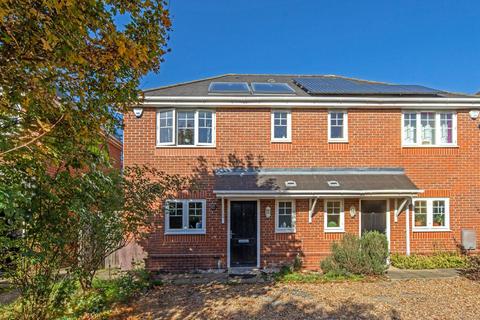 Kimber Place, Hounslow TW4
