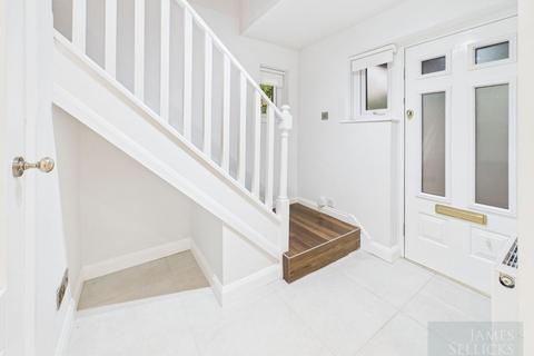 2 bedroom apartment for sale, Carisbrooke Court, Stoneygate, Leicester