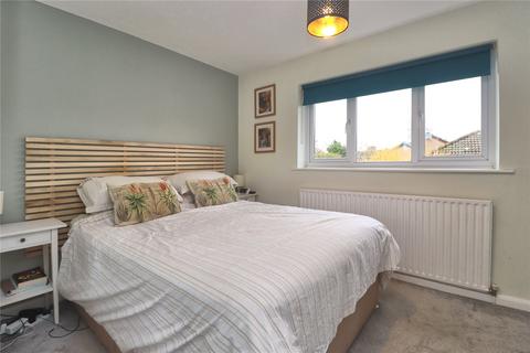 undefined, Eastmead, Surrey GU21