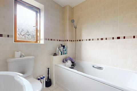 3 bedroom detached house for sale, Laxfield Drive, Broughton, Milton Keynes