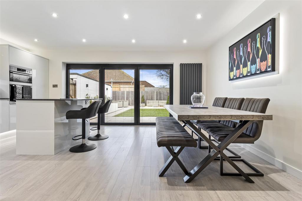 42 Terringes Avenue-013.JPG