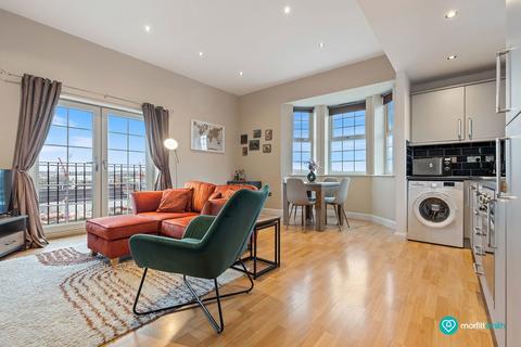 2 bedroom apartment for sale, City View, 28 Holywell Heights, Sheffield, S4 8AG