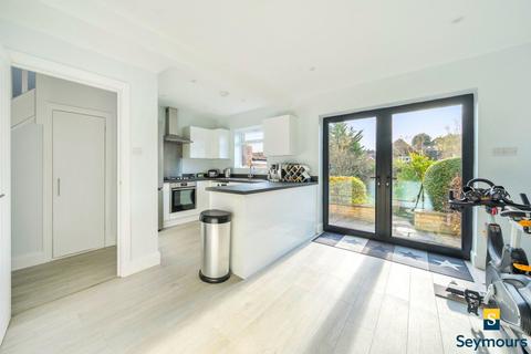3 bedroom semi-detached house for sale, Hillview Crescent, Surrey GU2