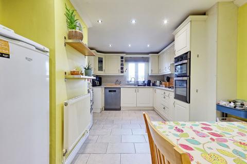 undefined, Larkspur Close, South Ockendon RM15