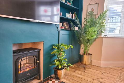 2 bedroom semi-detached house for sale, Compton Road, Central Totton, SO40