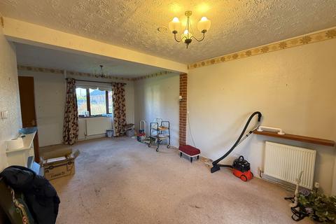 undefined, Tewkesbury GL20