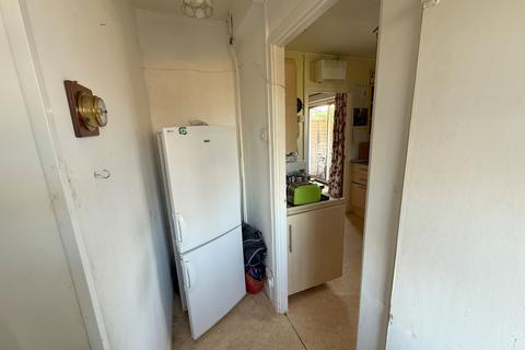 undefined, Tewkesbury GL20