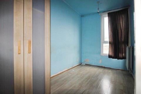 3 bedroom townhouse for sale, Redpoll Way, Erith