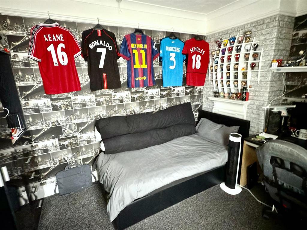 BED 3.jpg