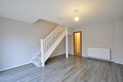 2 bedroom house to rent, Gifford Close, Two Locks, NP44