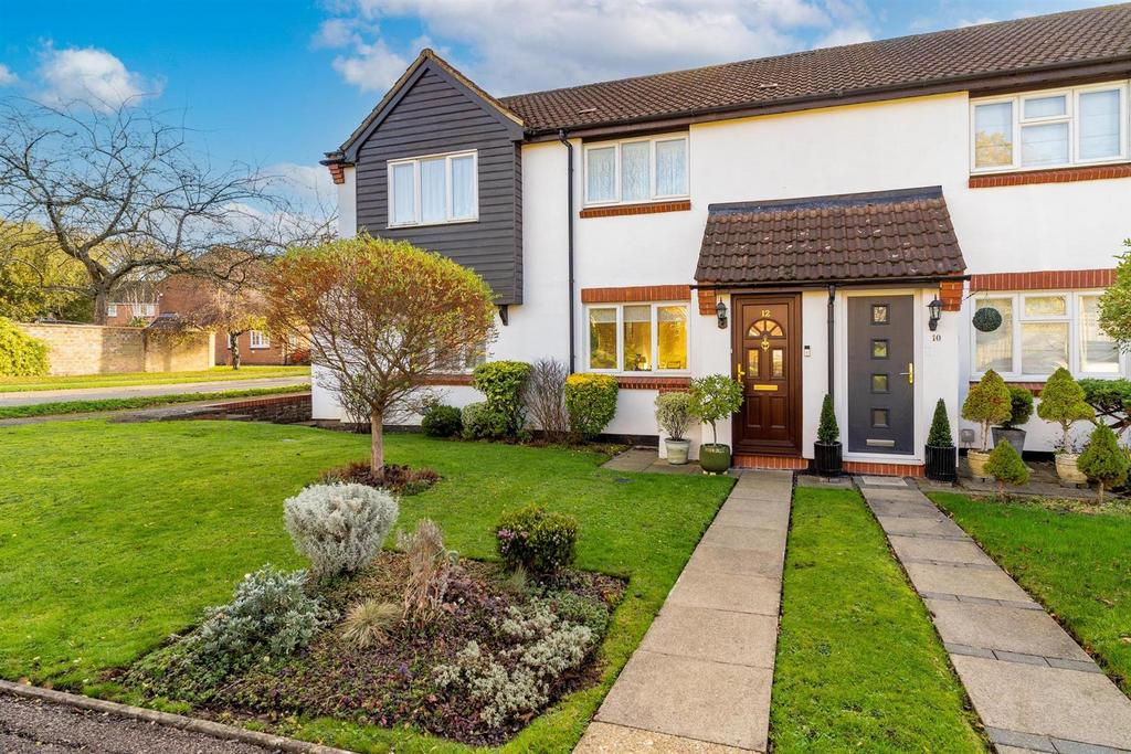 Pinewood Close