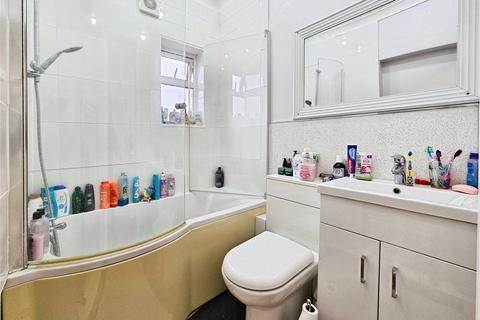 3 bedroom terraced house for sale, Burrs Road, Clacton-on-Sea, Essex