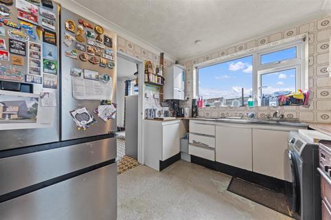 undefined, Kinross Crescent, Luton LU3