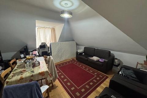2 bedroom apartment to rent, Craven Park, Harlesden, NW10