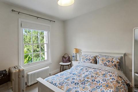 undefined, Angel Road, Thames Ditton KT7