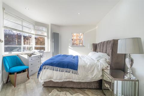 1 bedroom apartment for sale, Oslo Court, Prince Albert Road, St John's Wood, London, NW8