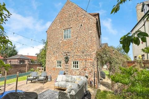 3 bedroom detached house for sale, The Dovecote, Selby, Yorkshire, YO8