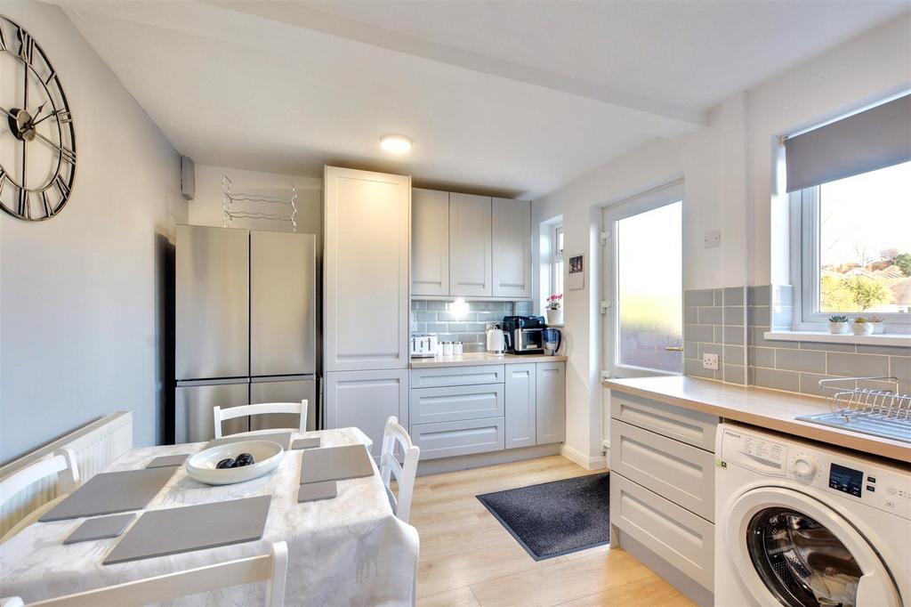 Kitchen 6.jpeg