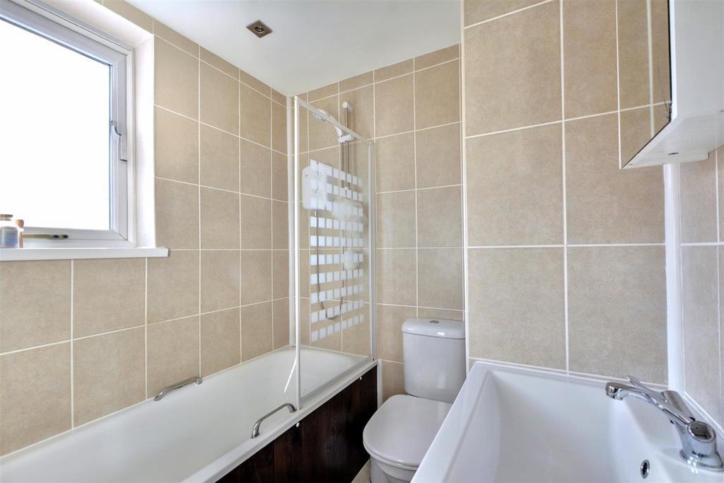 Bathroom 2.jpeg
