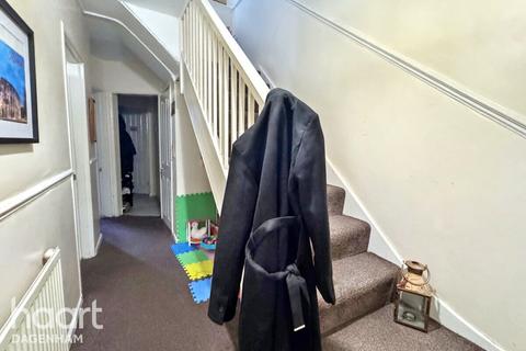 3 bedroom terraced house for sale, Ivyhouse Road, Dagenham