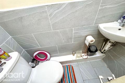 3 bedroom terraced house for sale, Ivyhouse Road, Dagenham