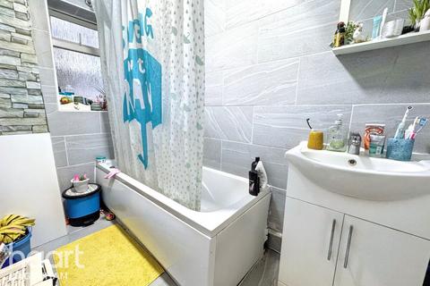 3 bedroom terraced house for sale, Ivyhouse Road, Dagenham