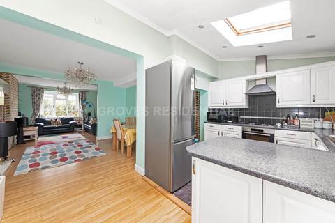 undefined, The Crescent, New Malden