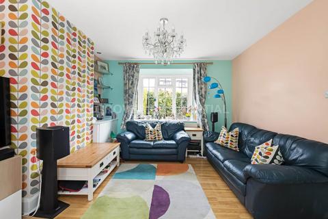 undefined, The Crescent, New Malden