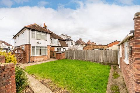 undefined, Central Avenue, Hounslow, TW3