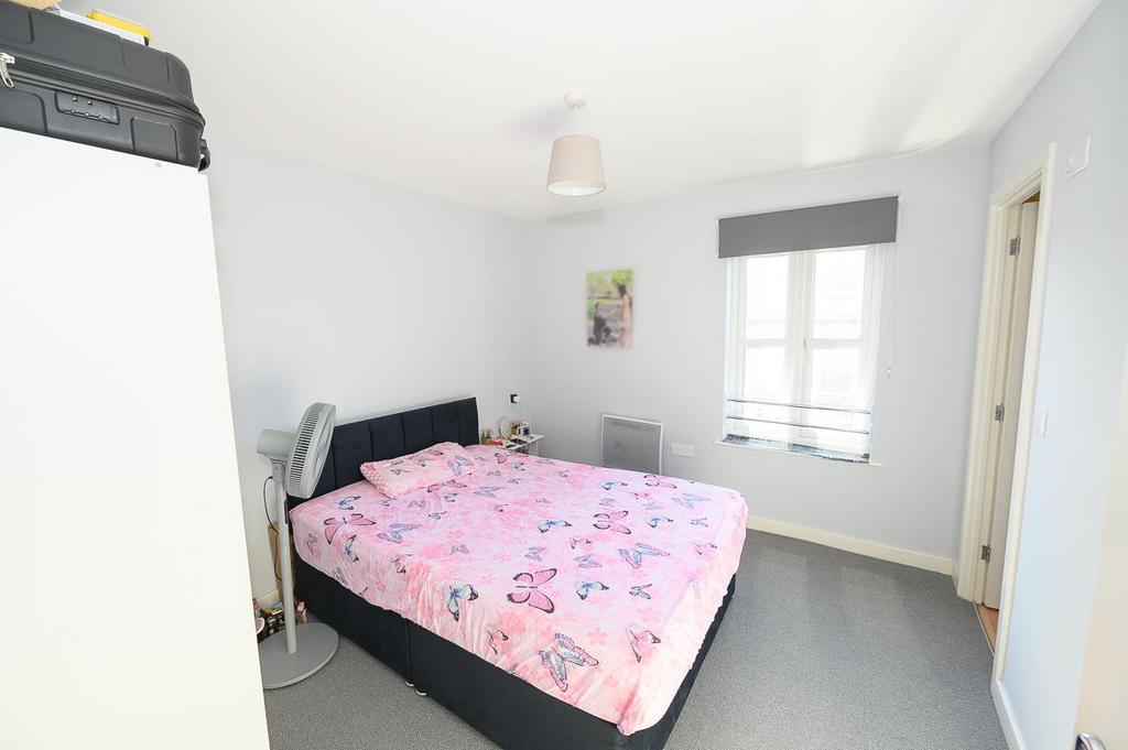 Bedroom one.jpg