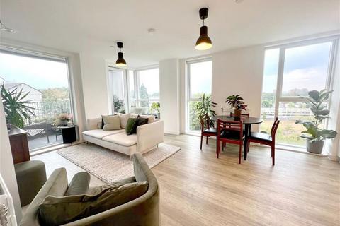 2 bedroom flat to rent, Goodwood Road, London SE14