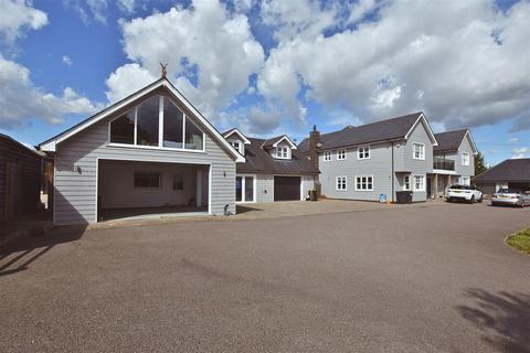 5 bedroom house for sale, Stow Road, Purleigh