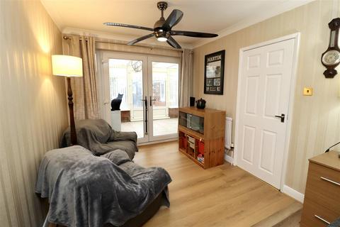 3 bedroom semi-detached house for sale, Runner End, Holme On Spalding Moor