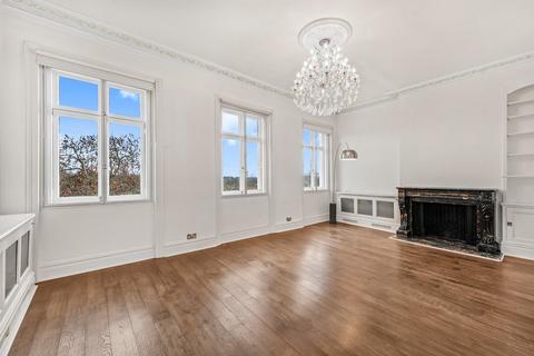 1 bedroom flat for sale, Hyde Park Gardens, Hyde Park, London