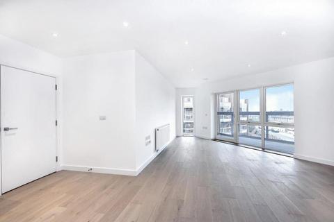 3 bedroom flat to rent, Burnell Building, Cricklewood, NW2