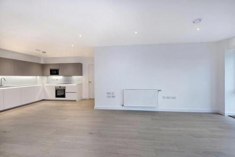 3 bedroom flat to rent, Burnell Building, Cricklewood, NW2
