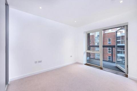3 bedroom flat to rent, Burnell Building, Cricklewood, NW2