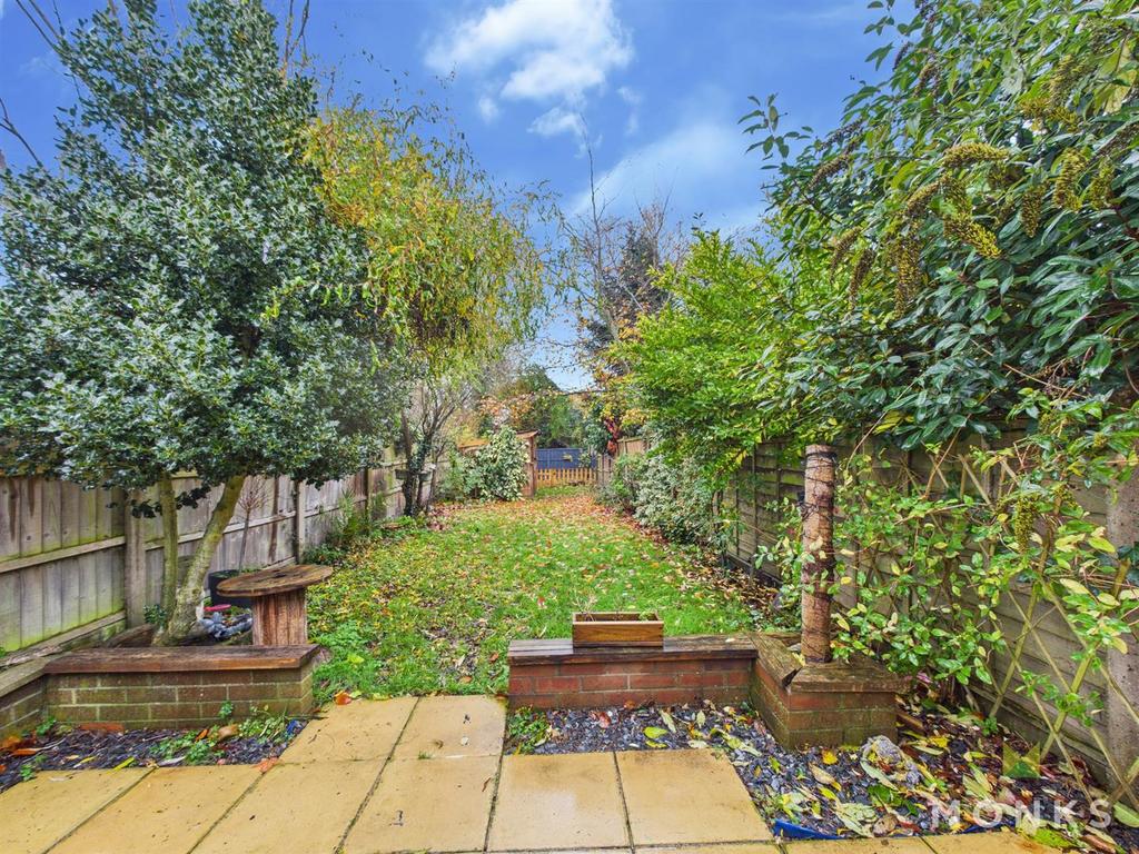 CAM01348 G0-PR0771-STILL026.jpg