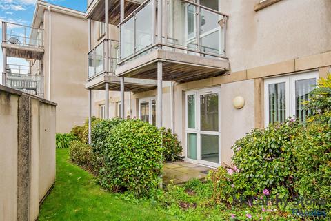 1 bedroom apartment for sale, Marina Court, Mount Wise, Newquay, TR7 2FJ