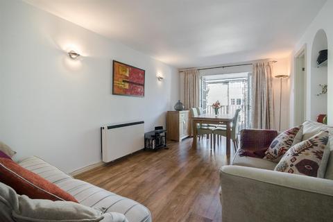 2 bedroom apartment for sale, Selhurst Close, Parkside, Wimbledon