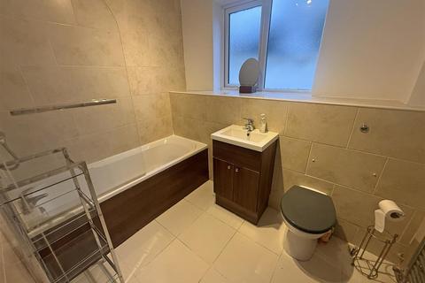 2 bedroom flat to rent, Salisbury Avenue, North Shields, North Tyneside