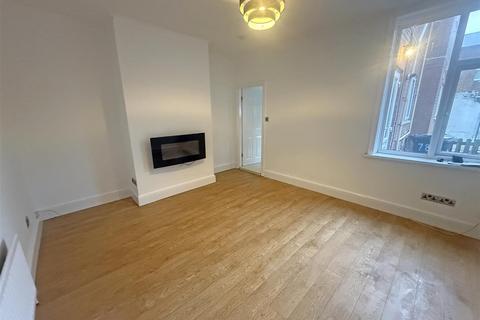 2 bedroom flat to rent, Salisbury Avenue, North Shields, North Tyneside