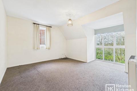 undefined, Spruce Close, Laindon
