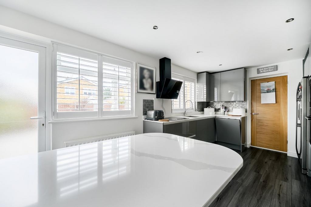 Kitchen/Dining