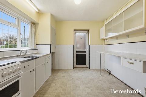 3 bedroom semi-detached house for sale, Woodway, Shenfield, CM15