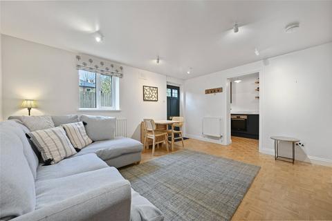 undefined, The Glade, Coningham Road, London, W12