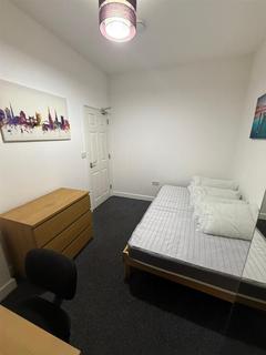 4 bedroom house share to rent, Harley Street, Coventry
