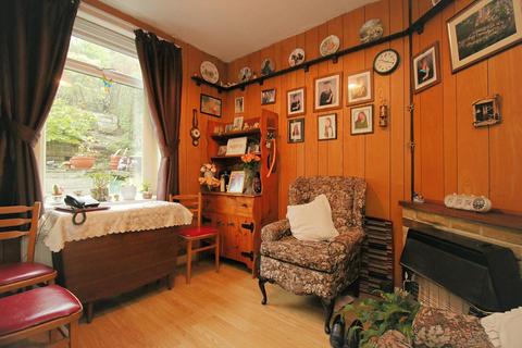 undefined, Park View Avenue, Northowram, Halifax, HX3