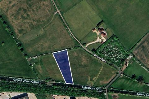 undefined, Land on the Grand Union Canal, Buckland, Buckinghamshire HP22
