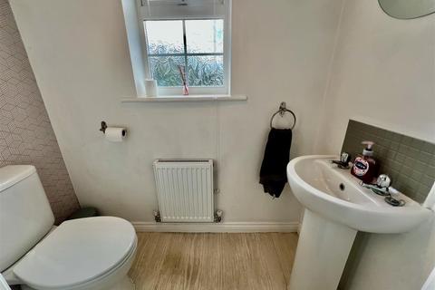 3 bedroom semi-detached house for sale, Geneva Lane, Darlington
